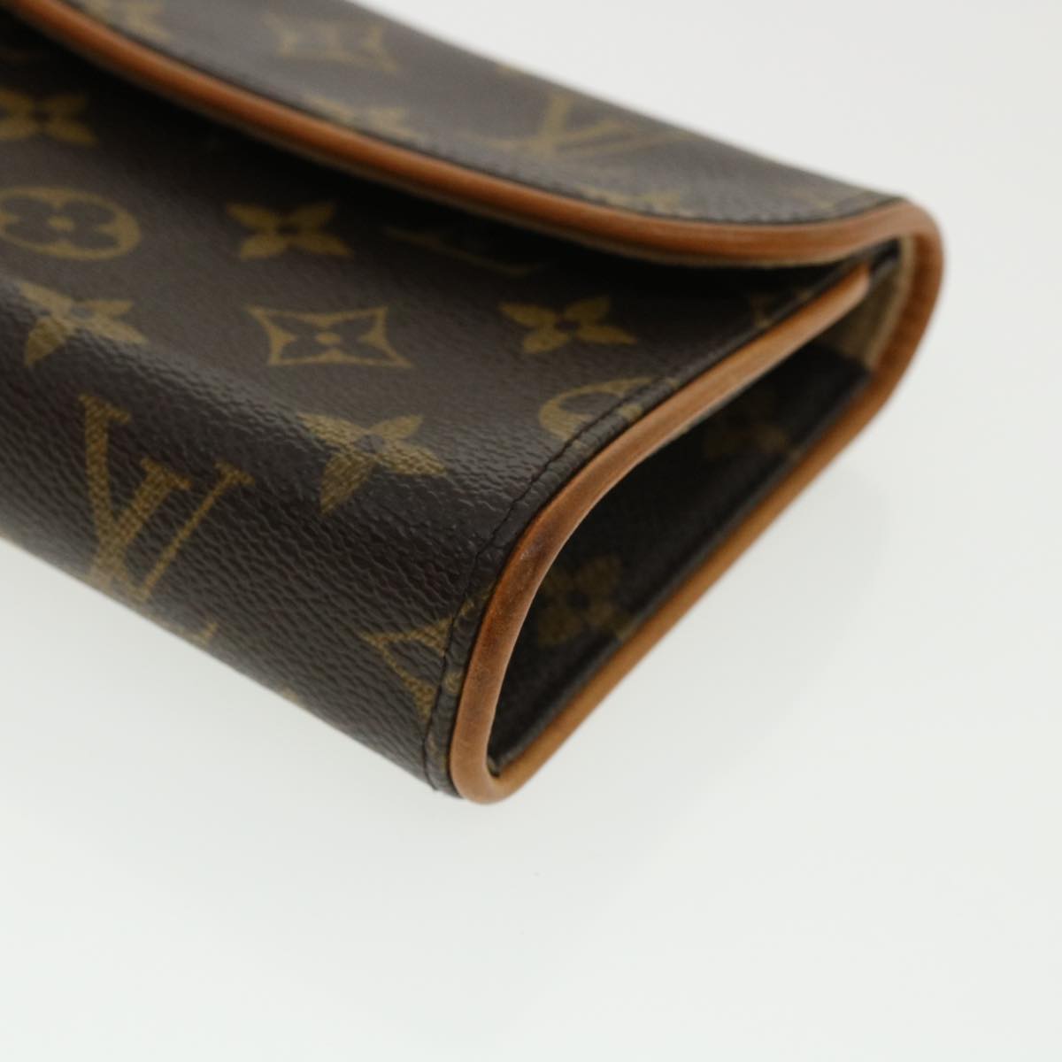 Louis Vuitton Pochette florentine