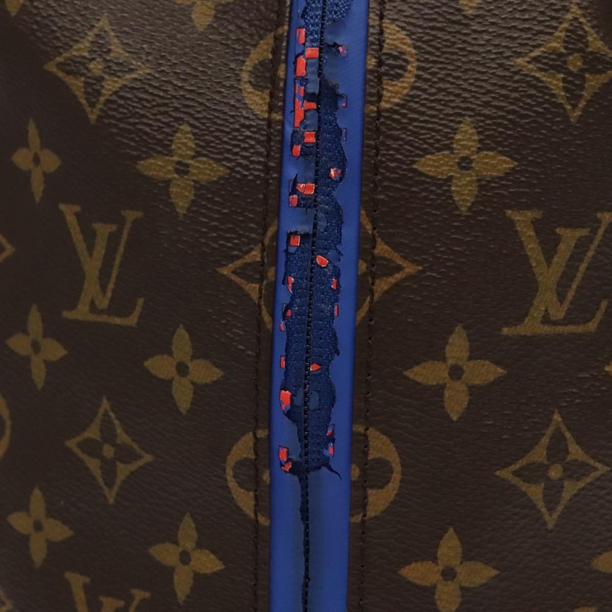 Louis Vuitton Cabas Light