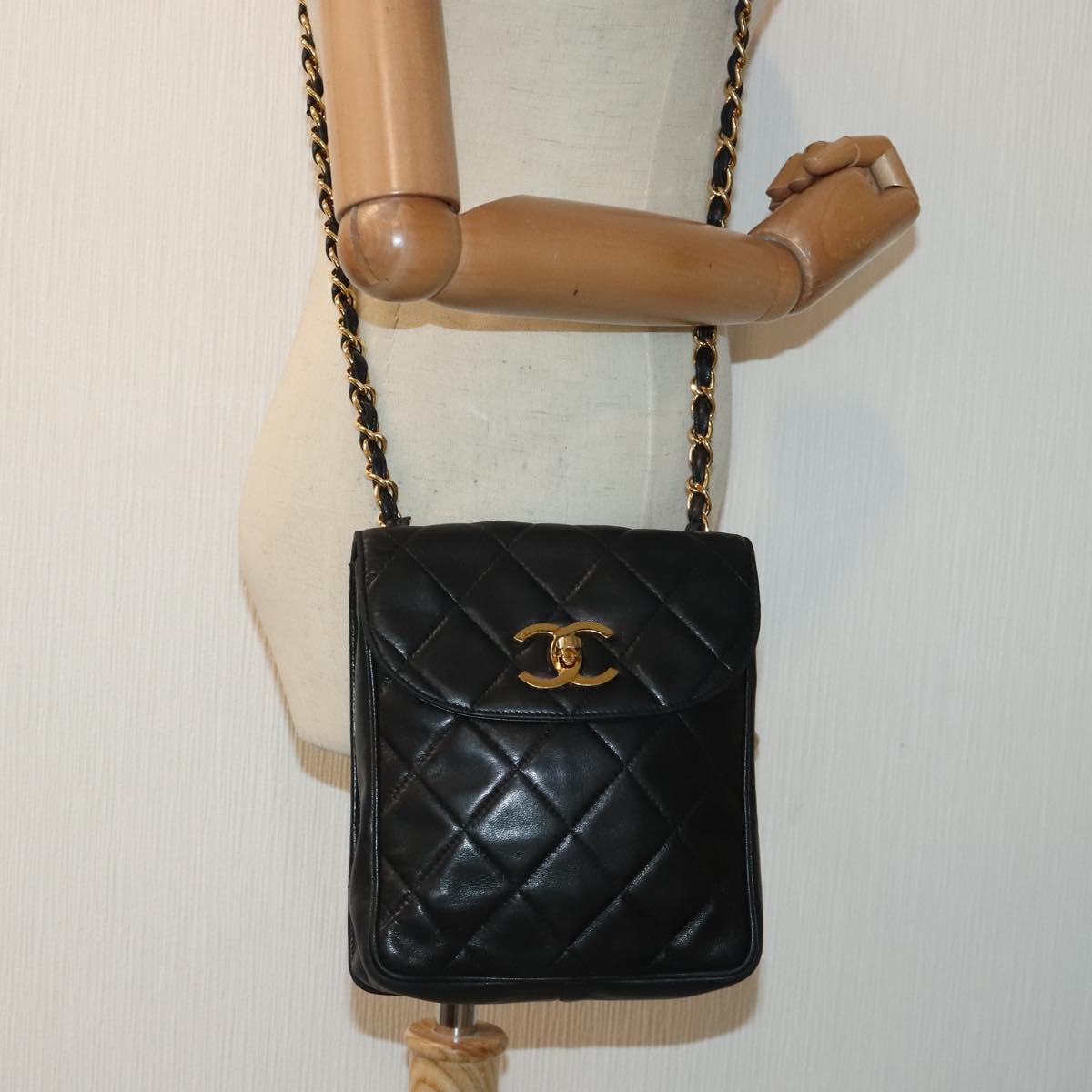 Chanel Bicolore