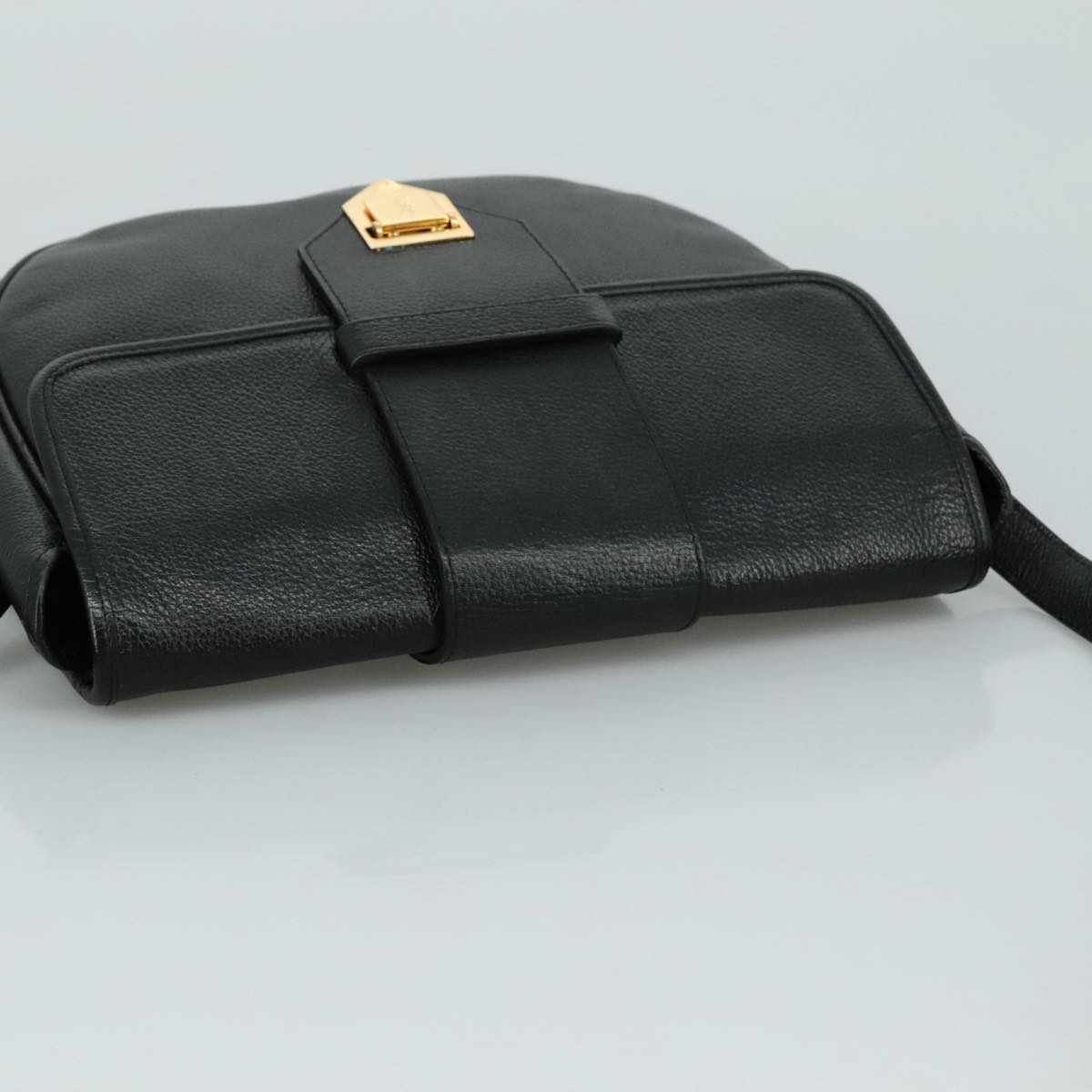 Saint Laurent Ysl Line