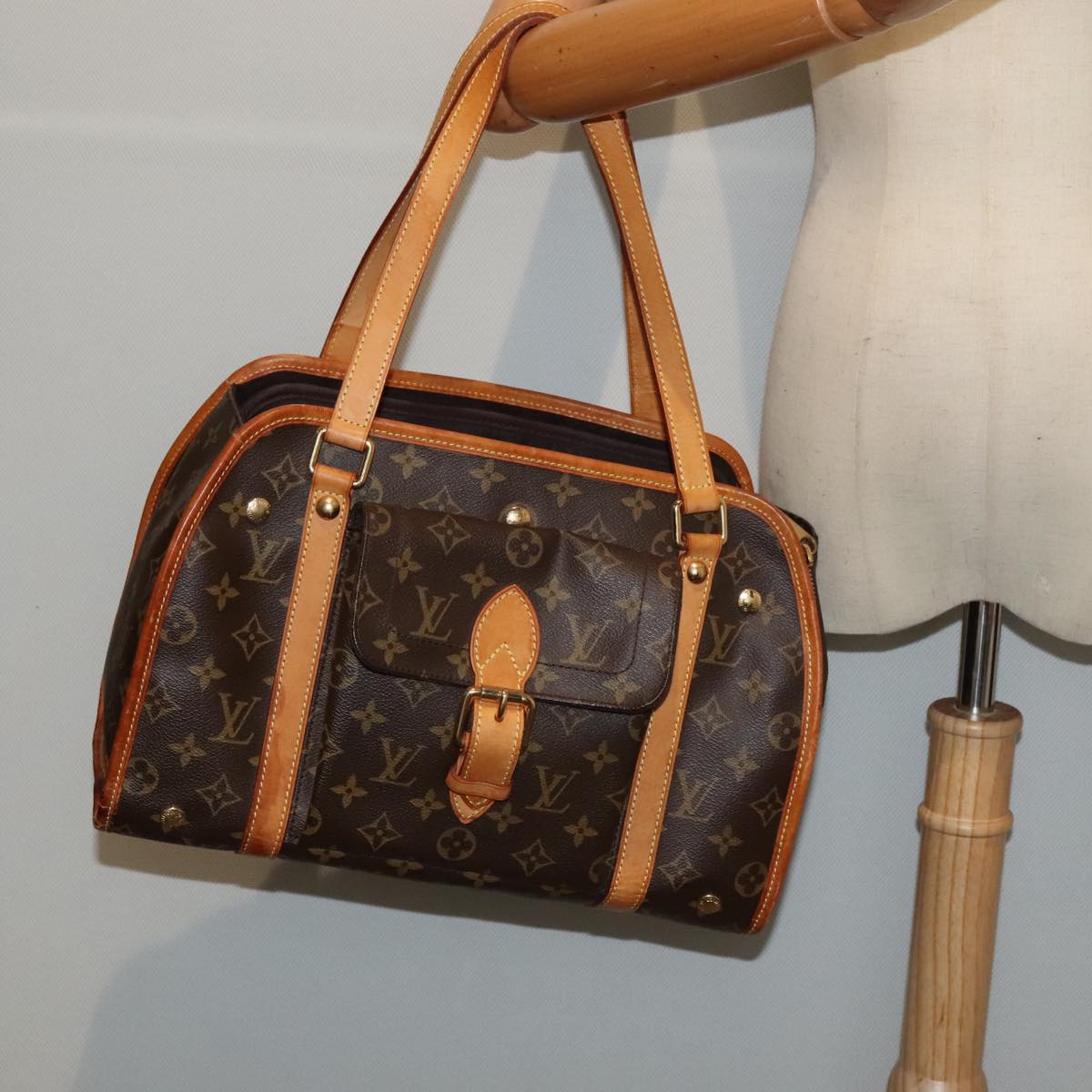 Louis Vuitton Baxter