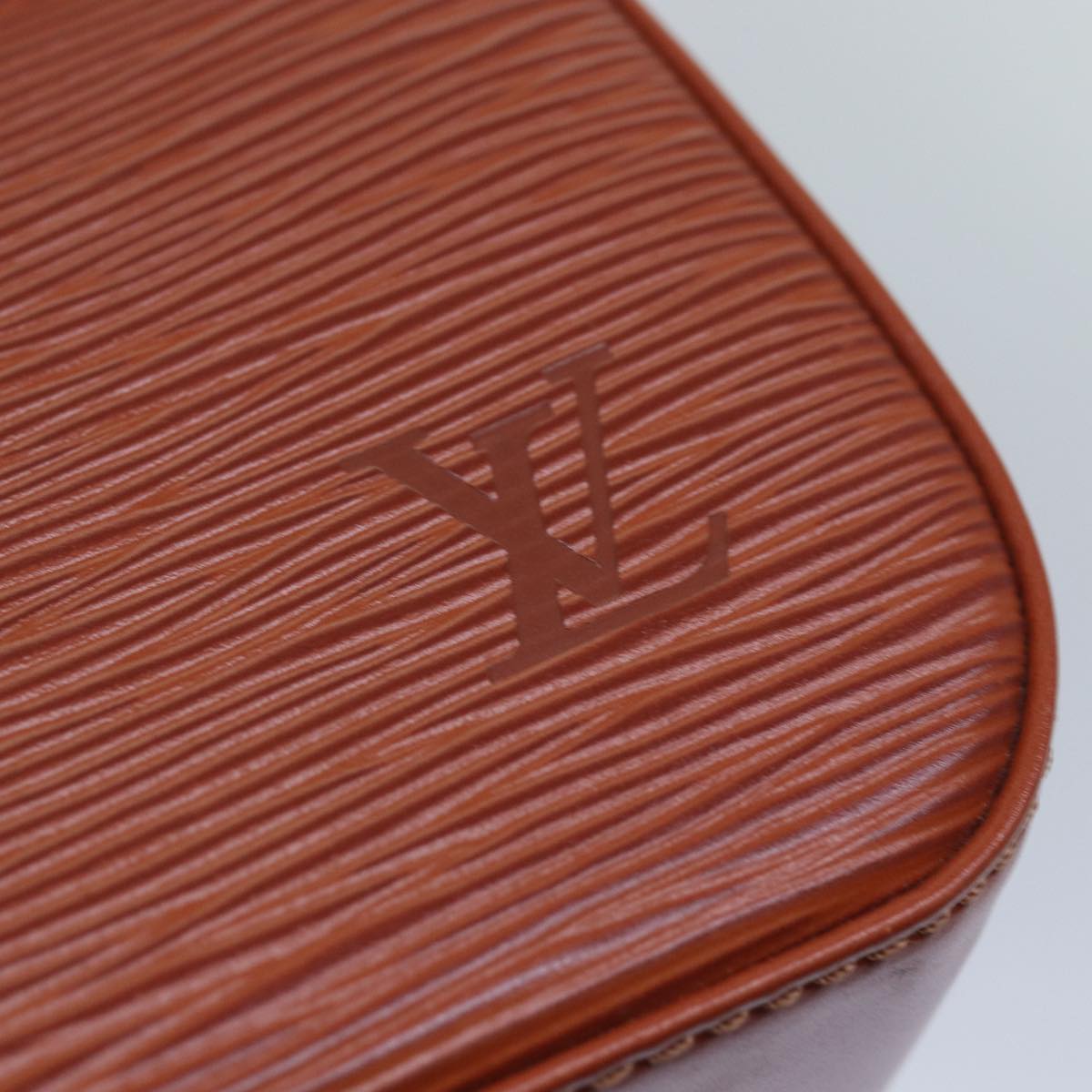 Louis Vuitton buci