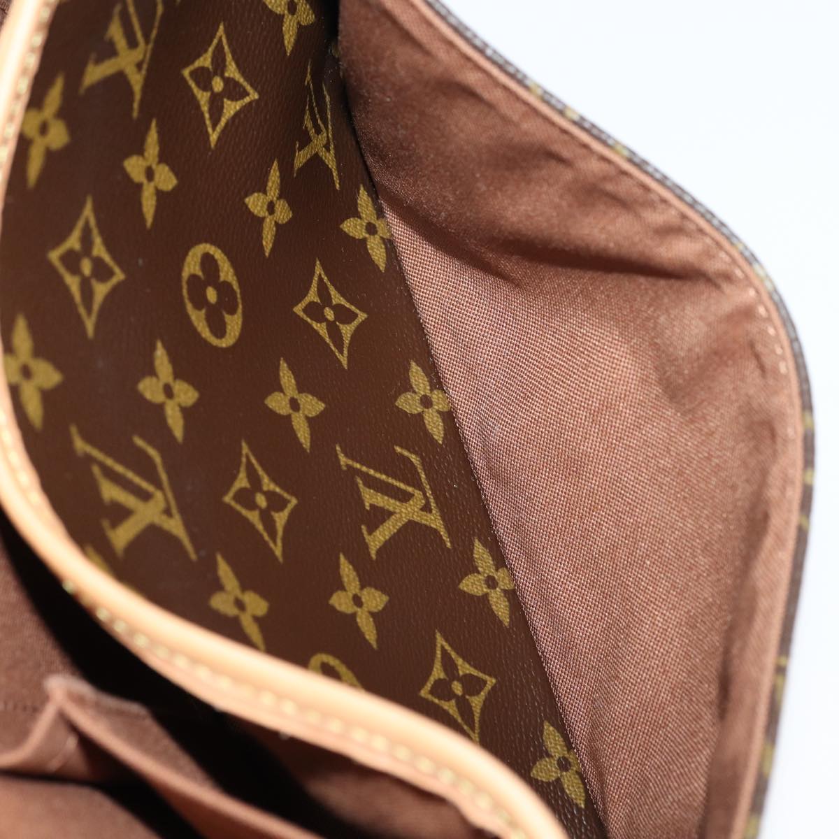 Louis Vuitton Sologne