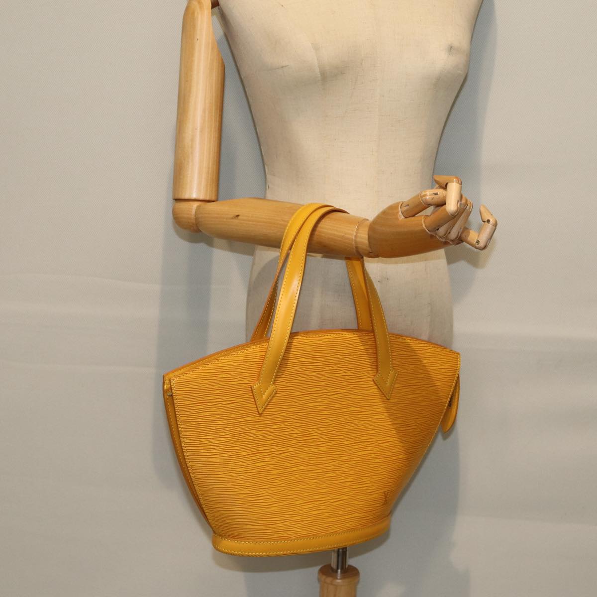 Louis Vuitton Saint Jacques