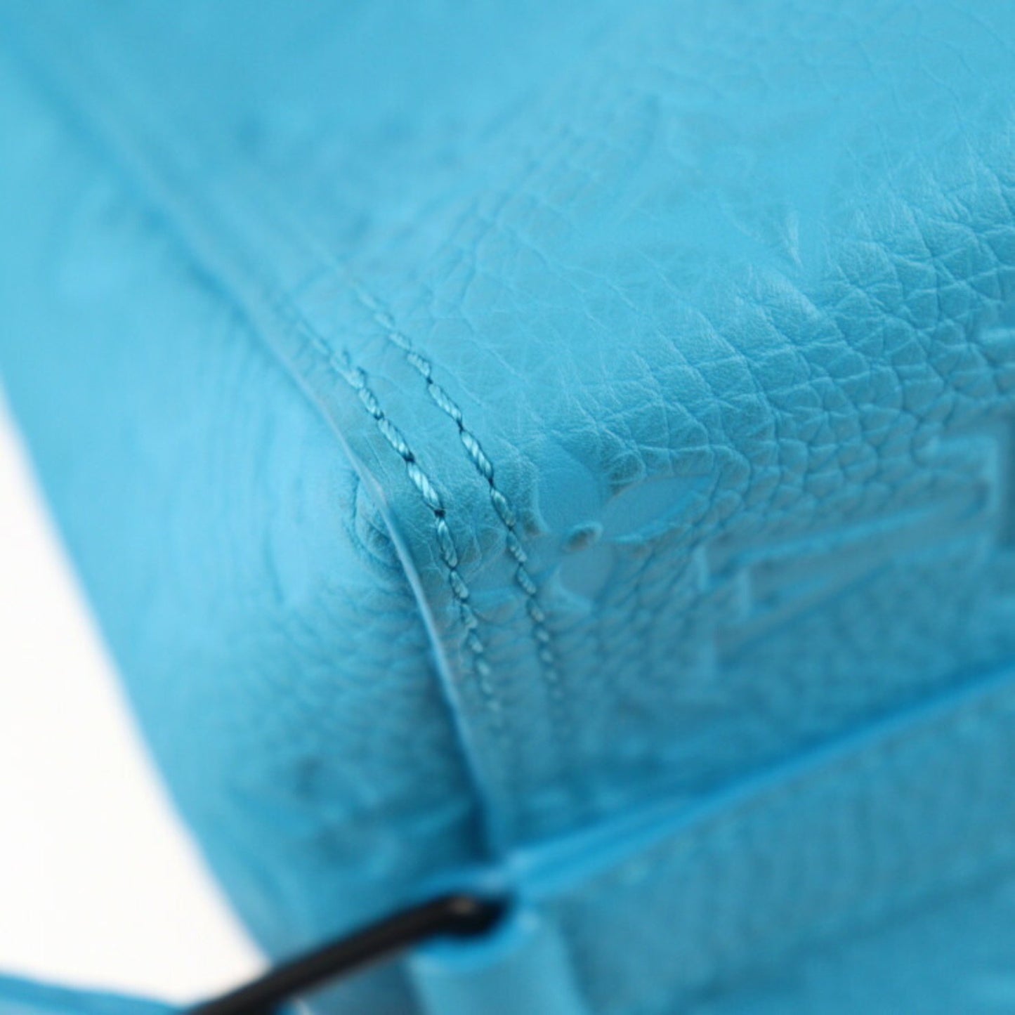 Louis Vuitton Messenger Triangle