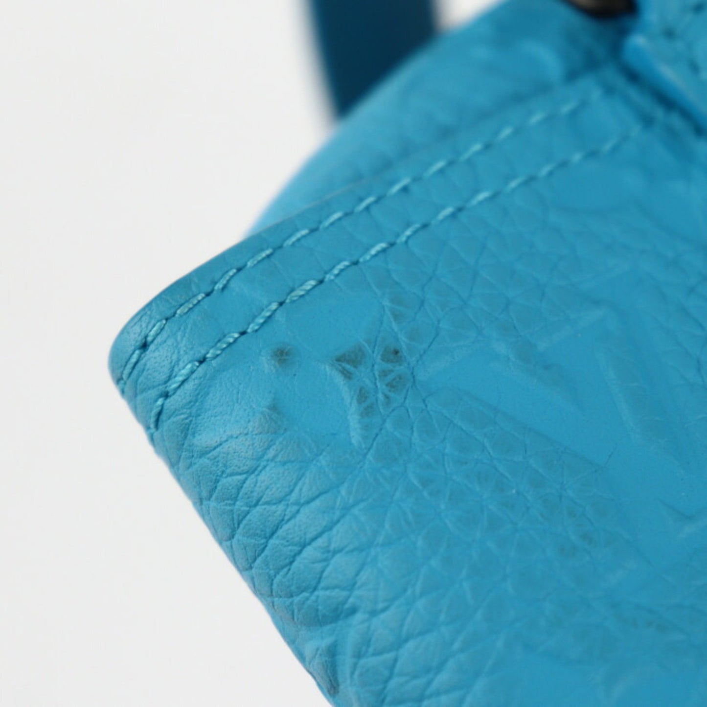 Louis Vuitton Messenger Triangle