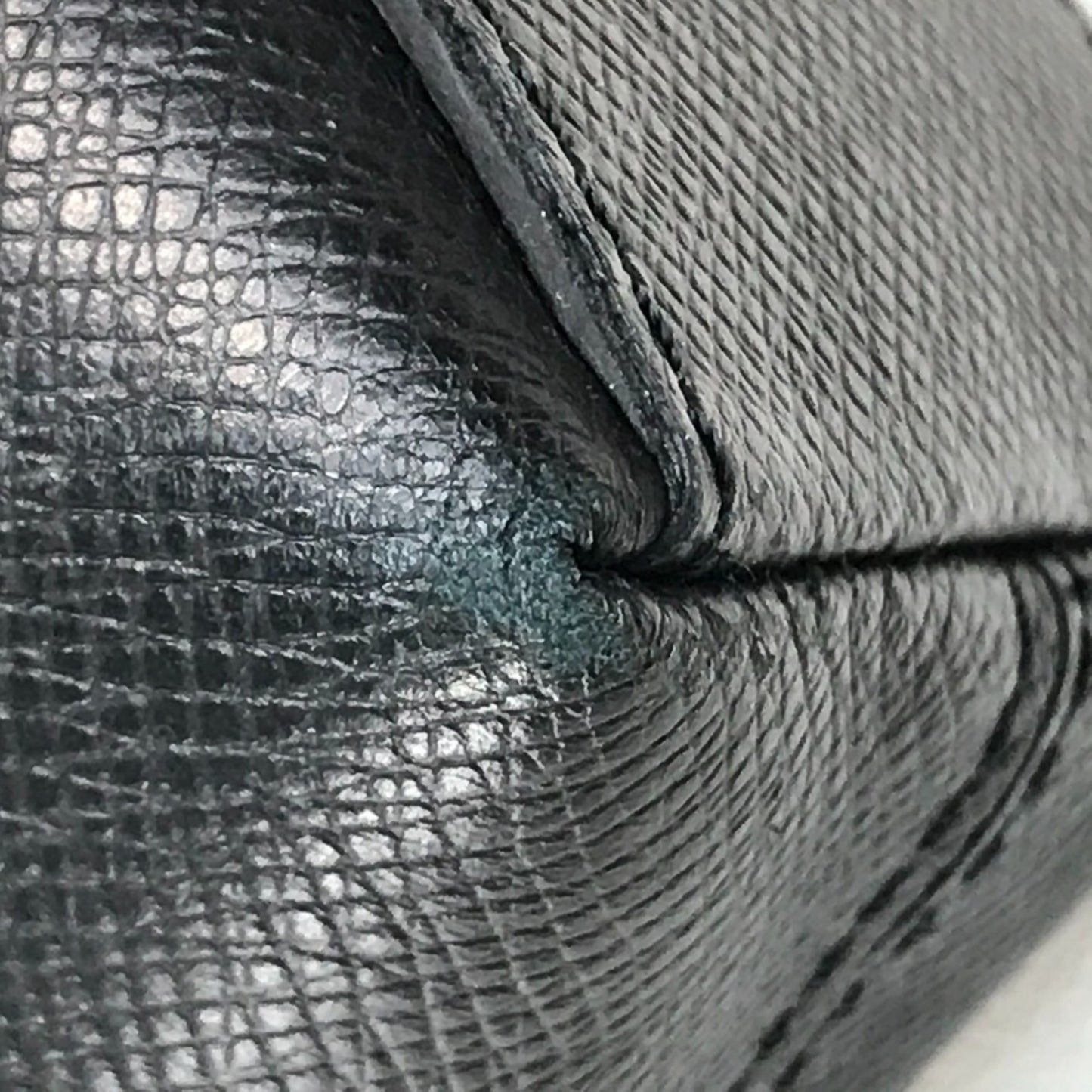 Louis Vuitton Anton