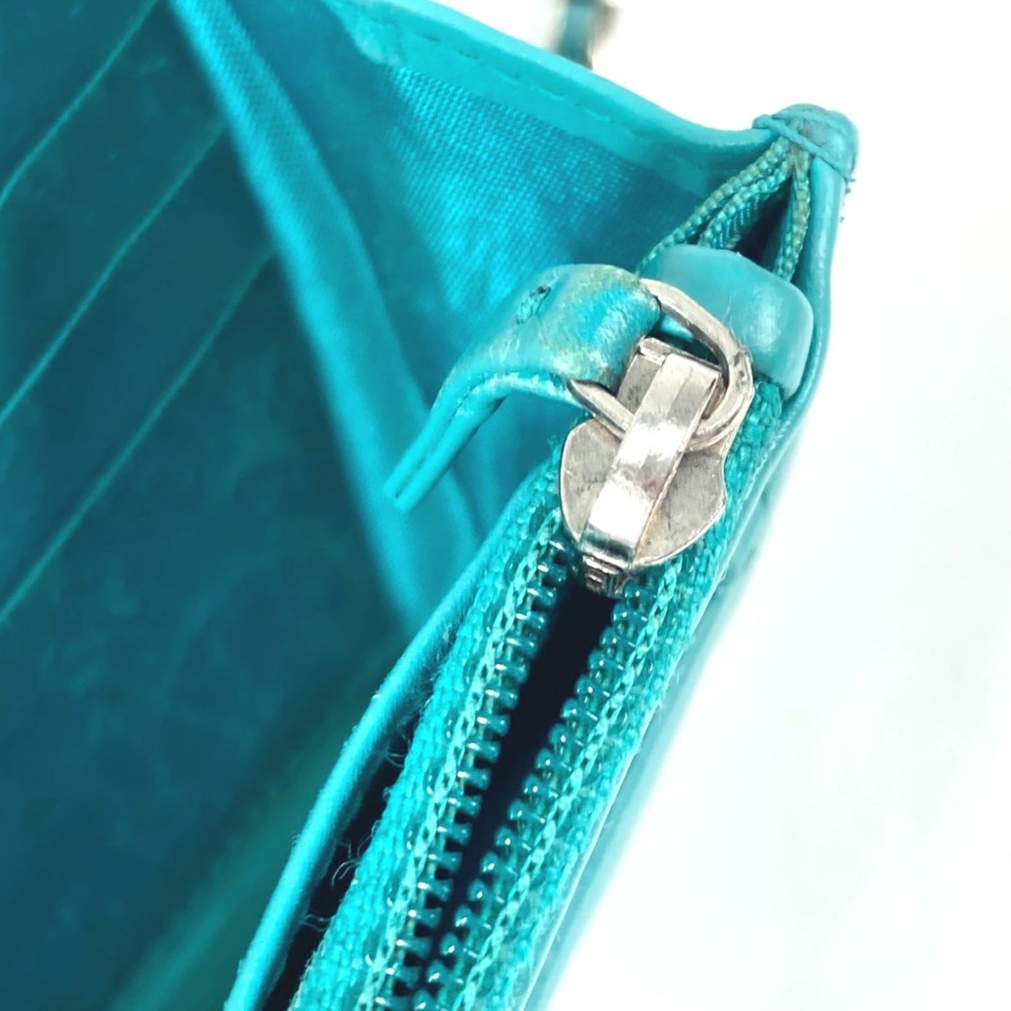 Chanel Wallet On Chain