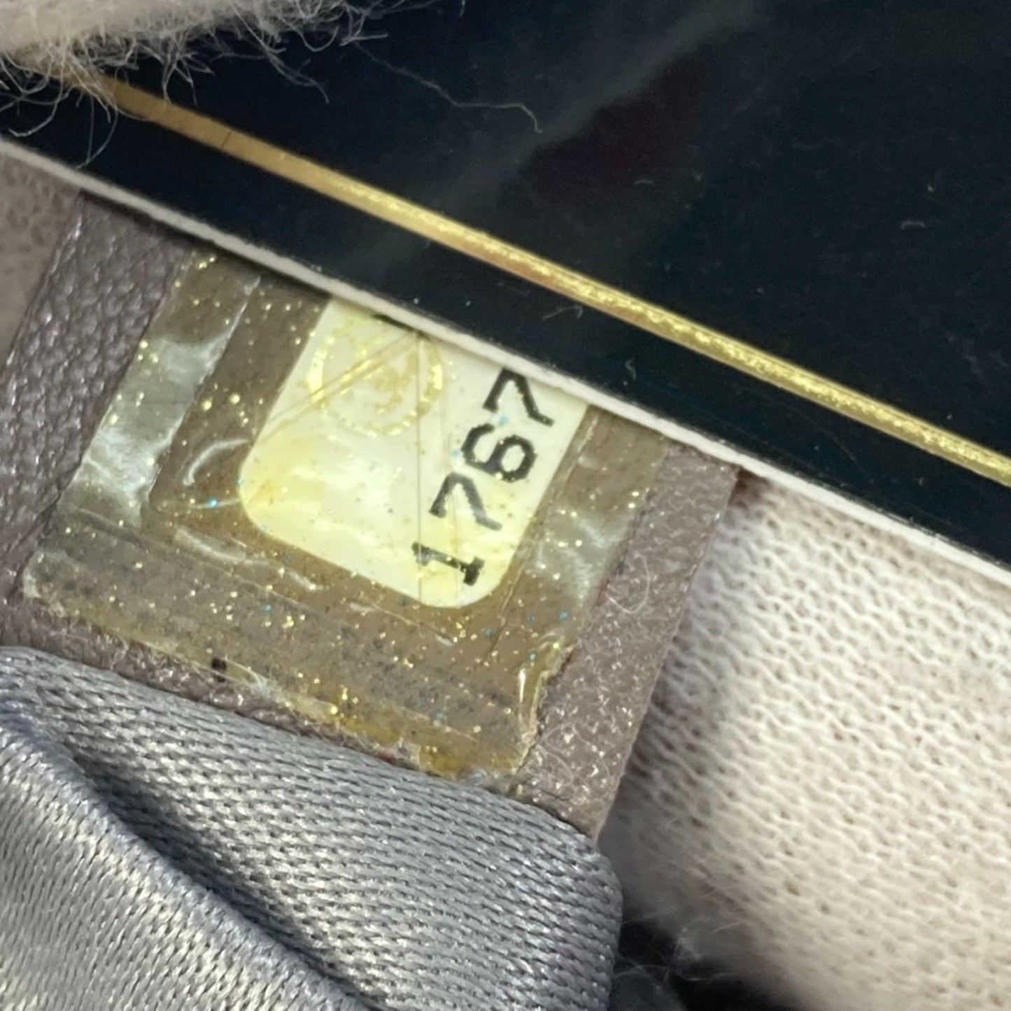 Chanel Shopping
