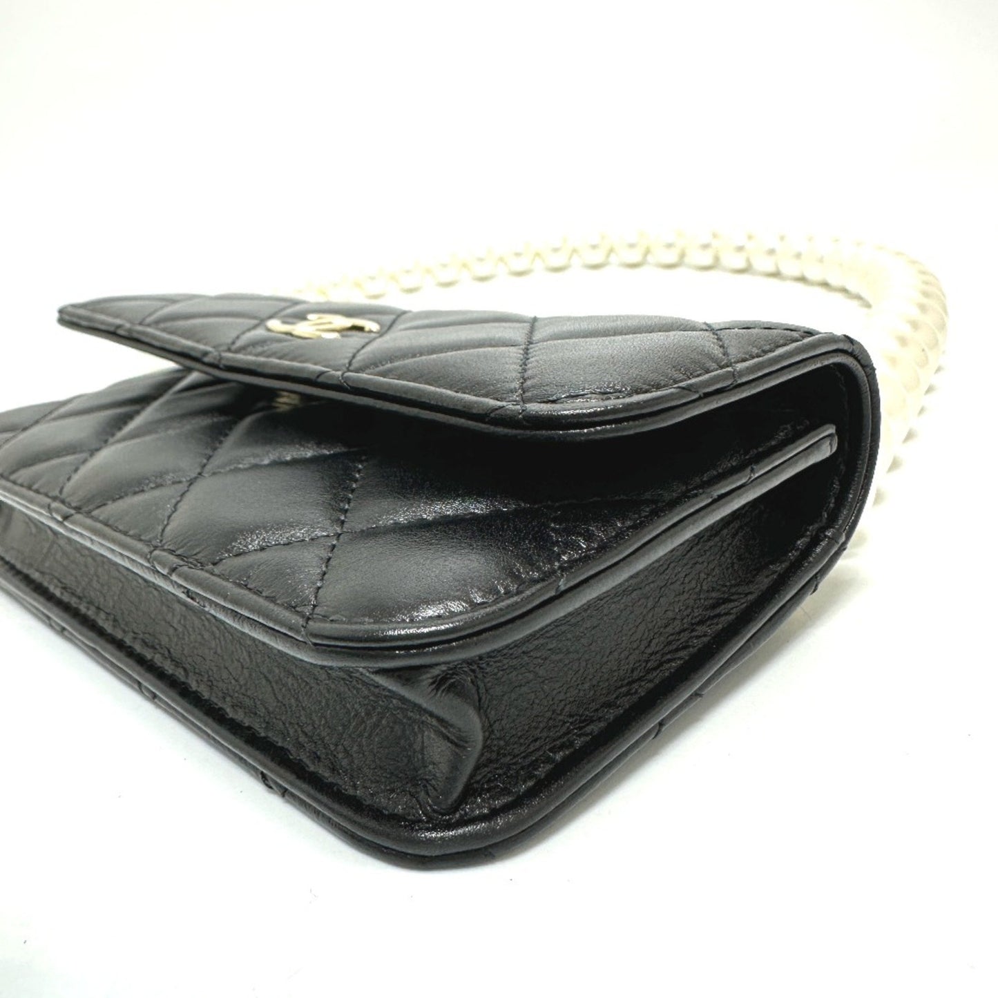 Chanel Wallet On Chain