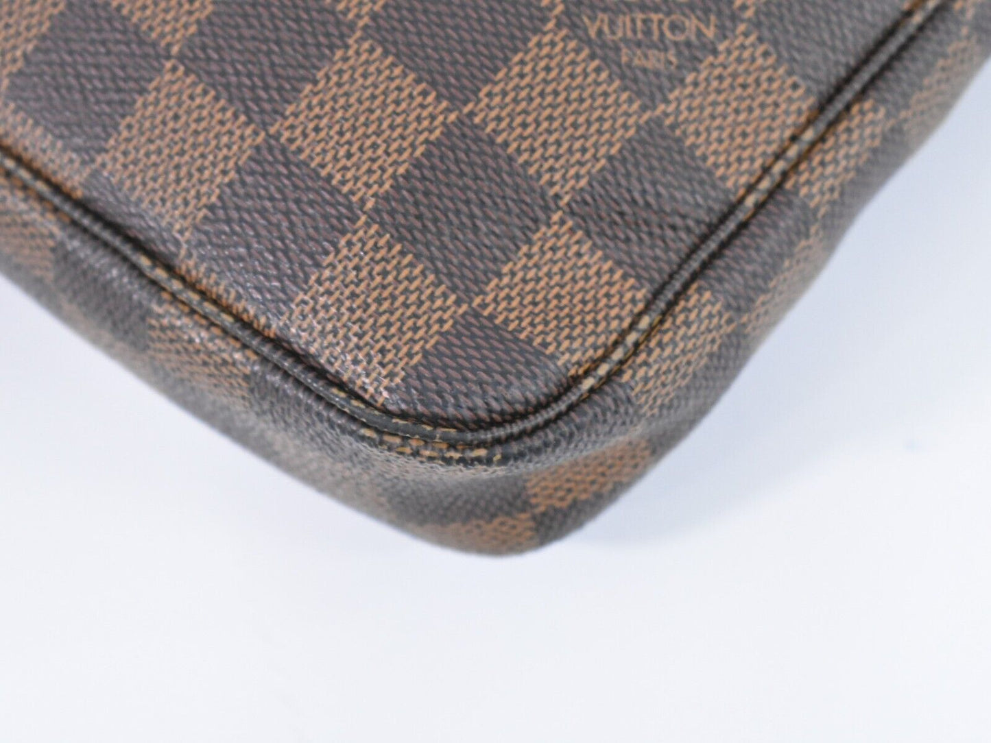 Louis Vuitton Pochette accessoires