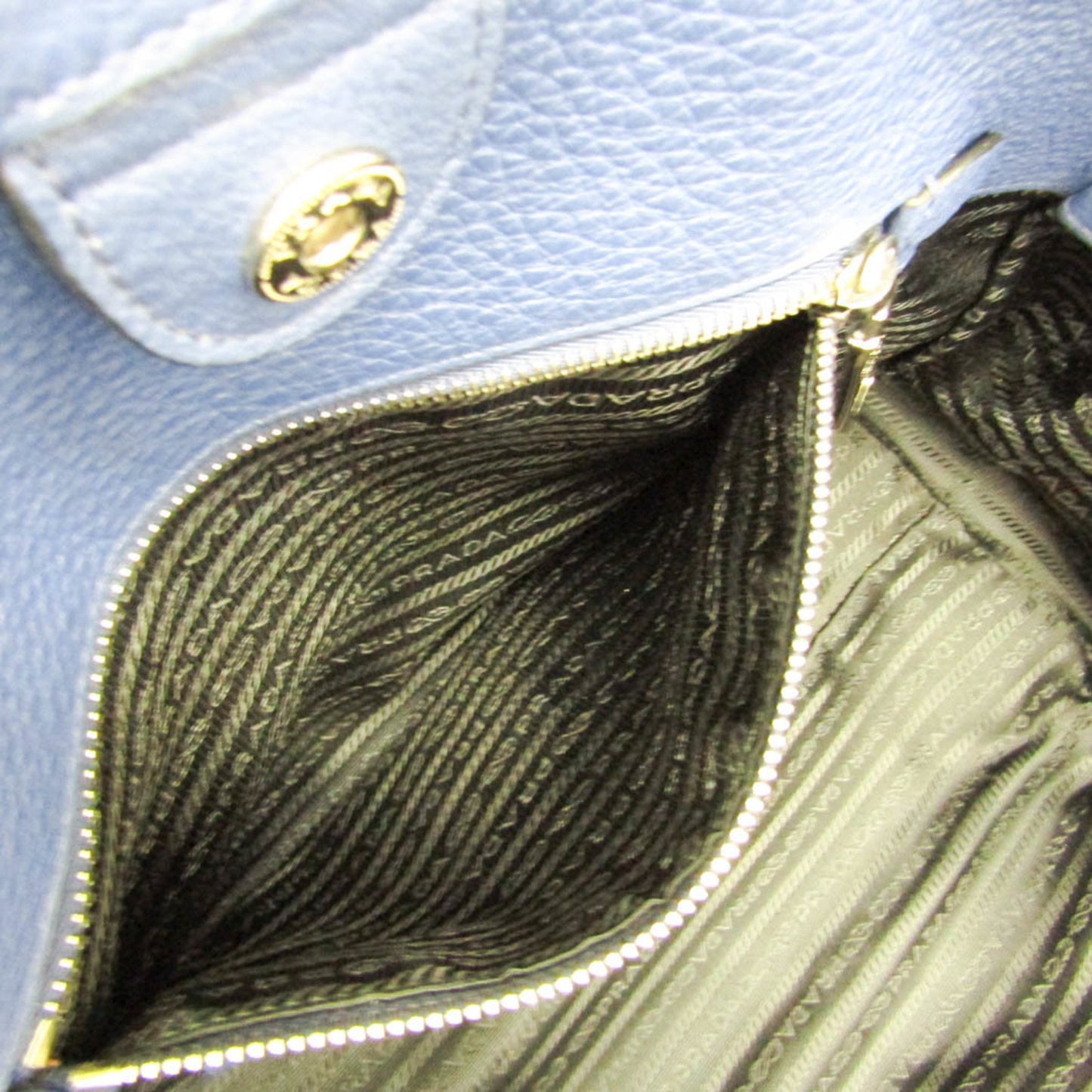 Prada Vitello phenix