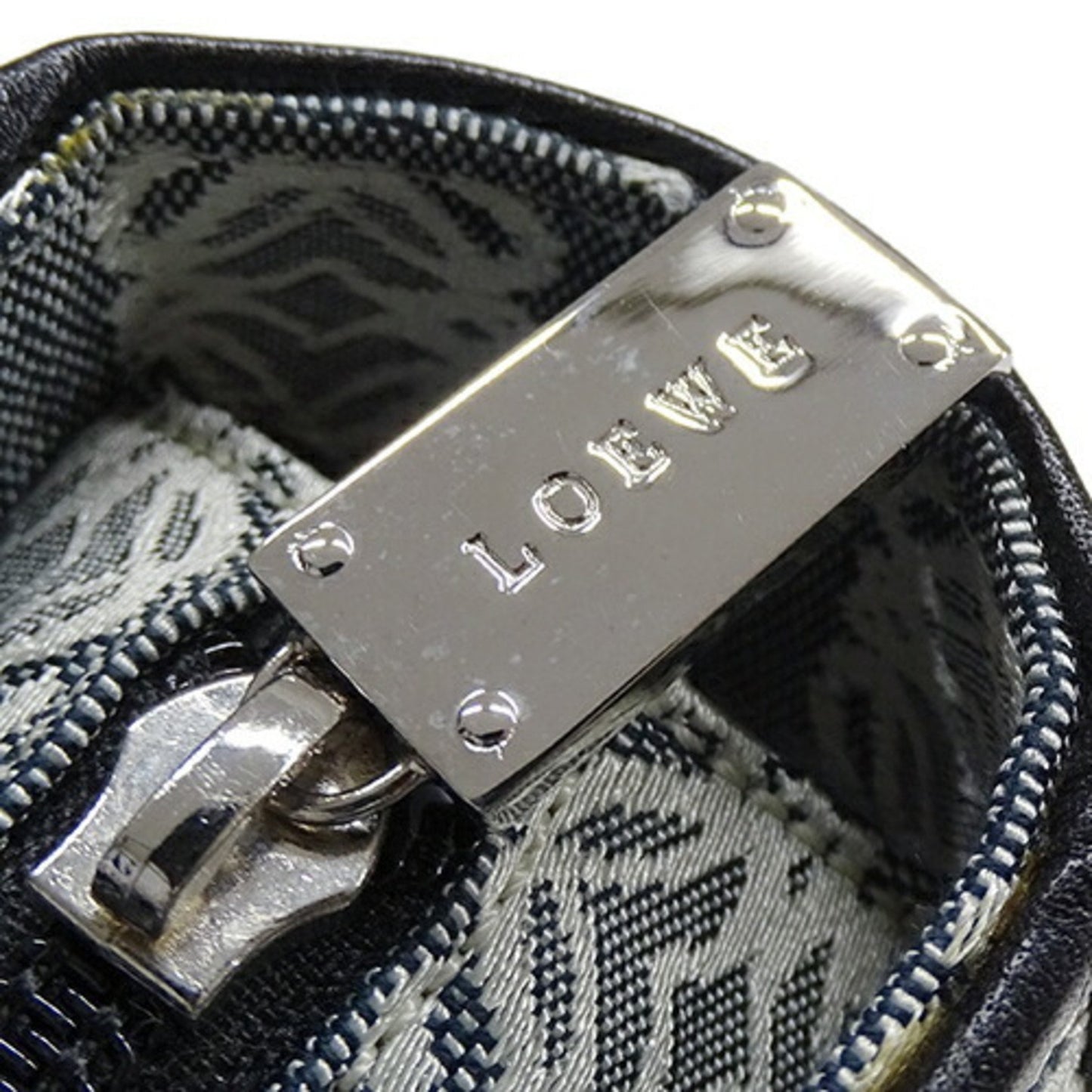 Loewe Anagram