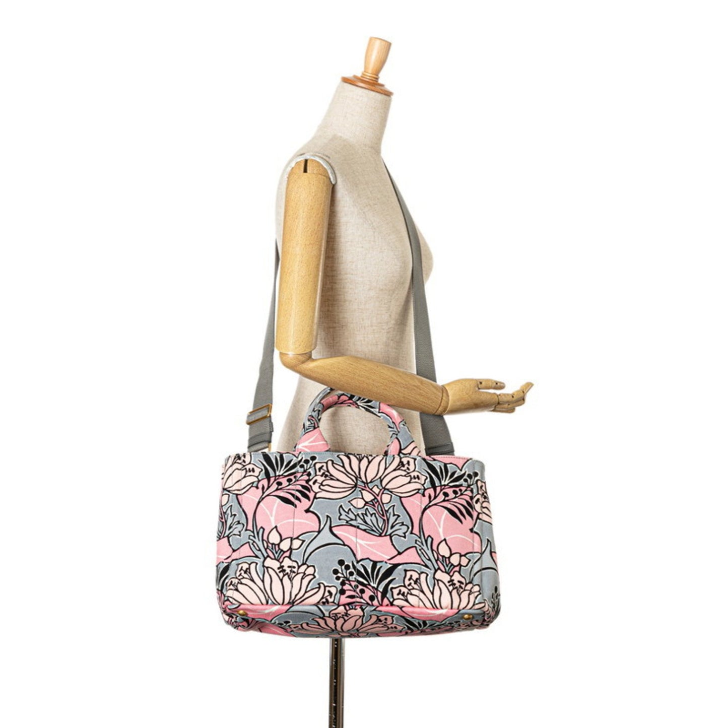 Prada Canapa