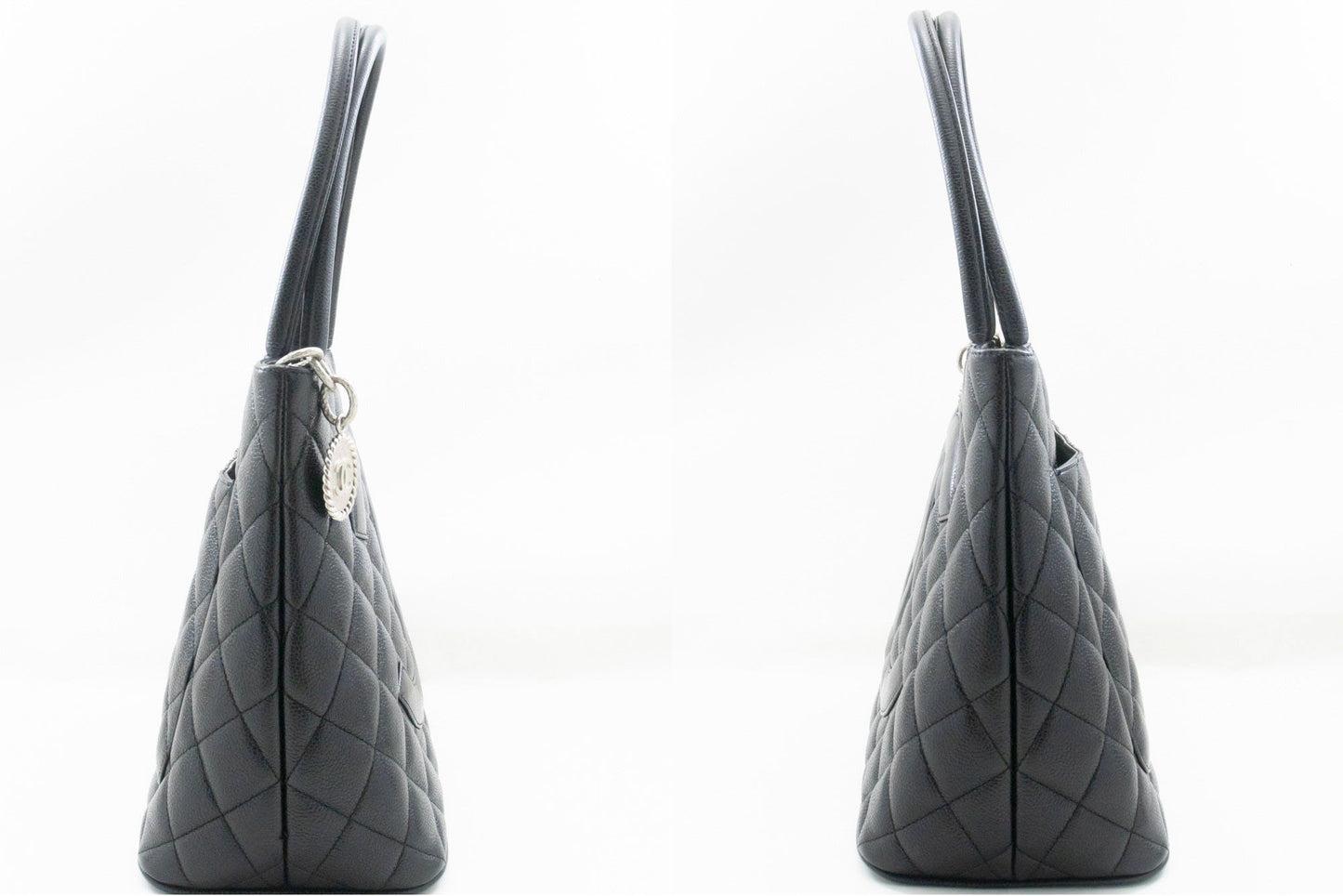 Chanel Medaillon