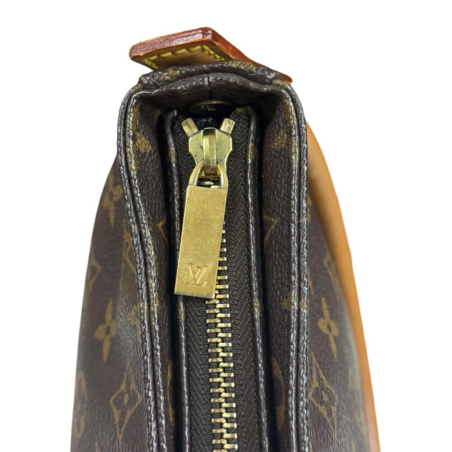 Louis Vuitton Looping MM
