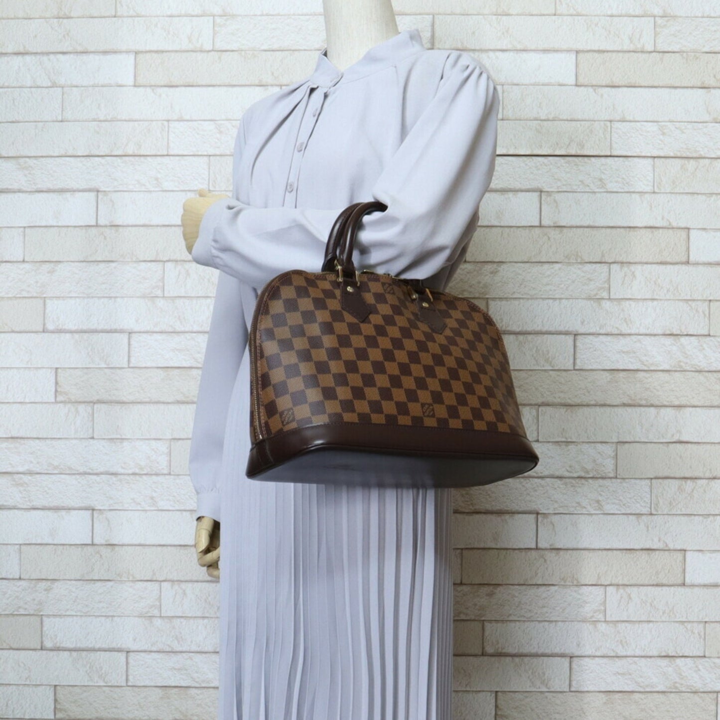 Louis Vuitton Alma