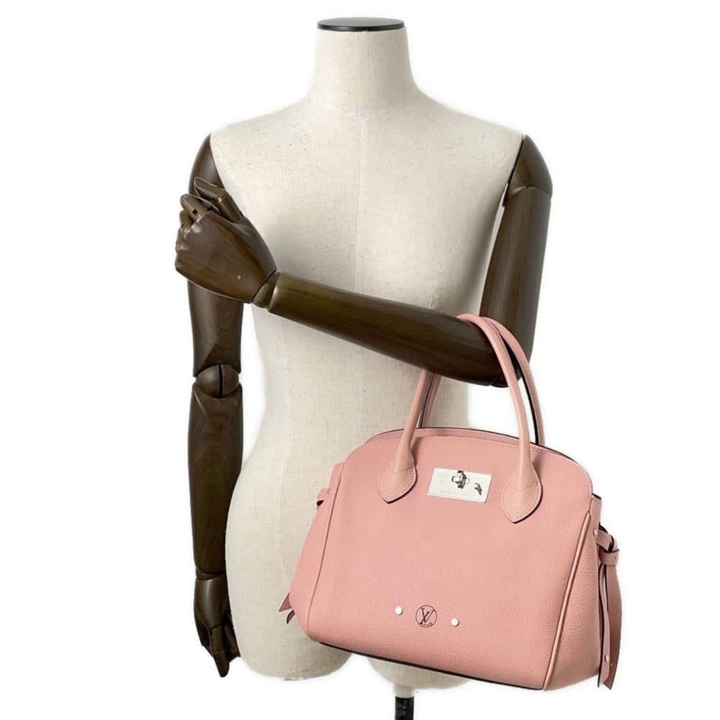 Louis Vuitton Milla
