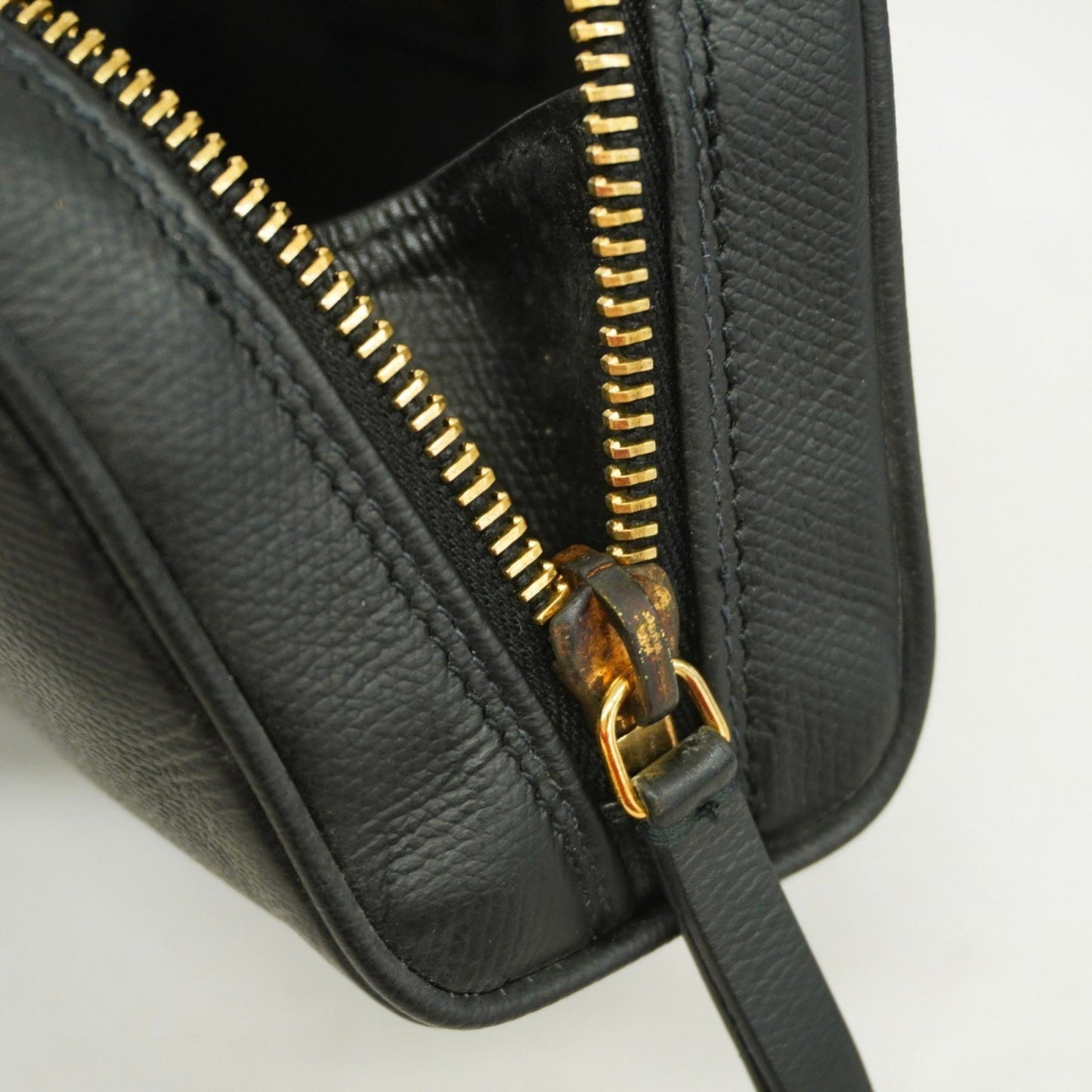 Chanel Coco button