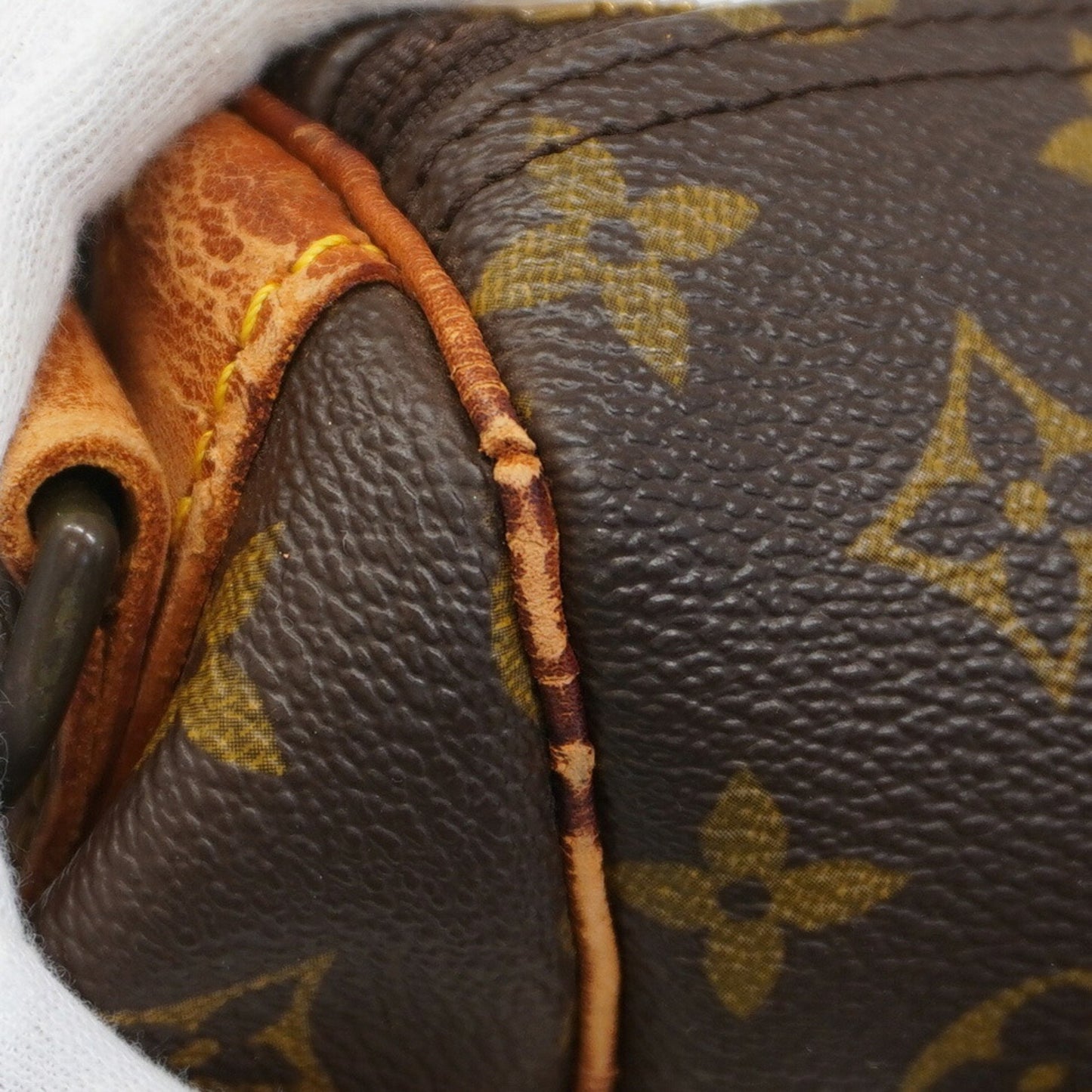 Louis Vuitton Keepall Bandoulière 60