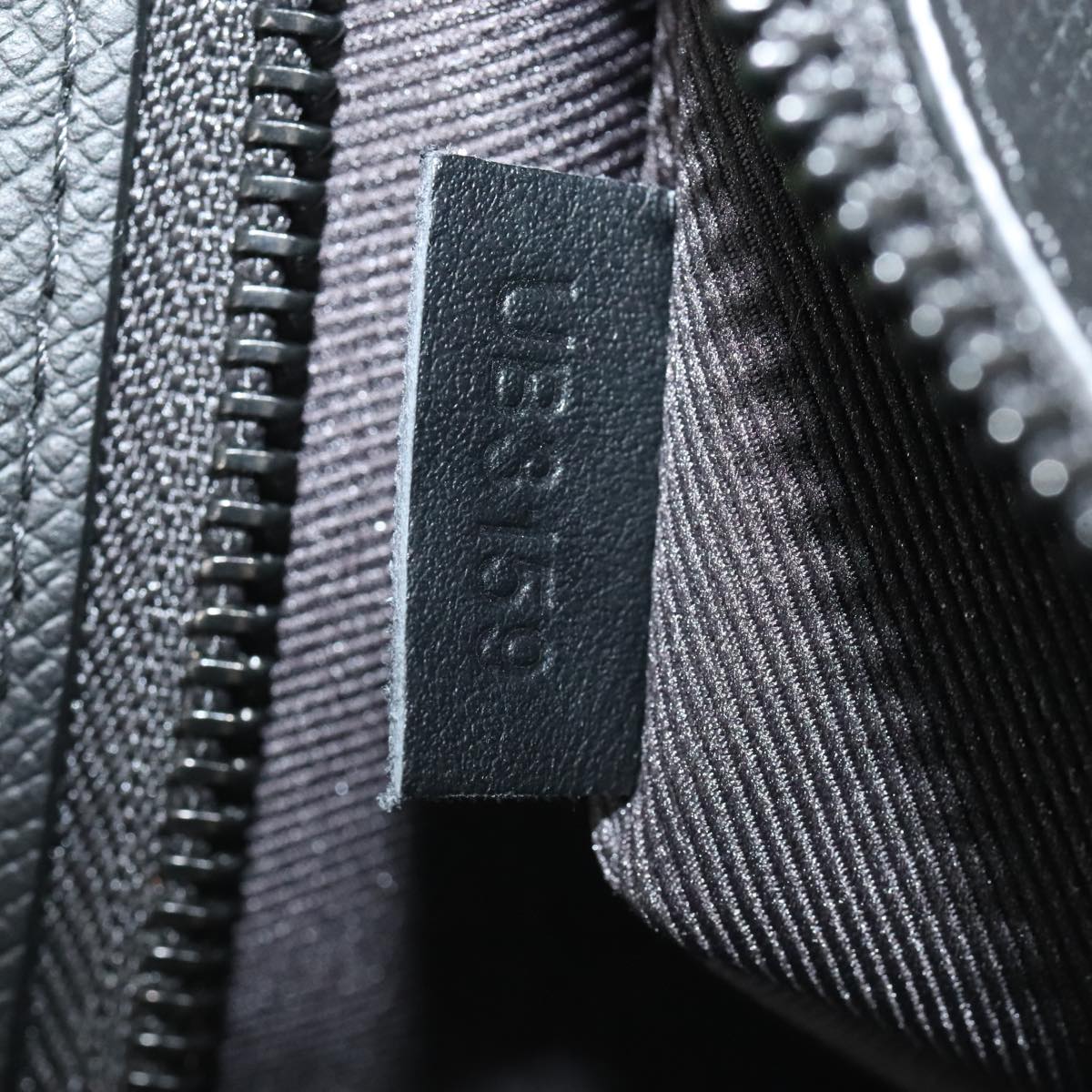 Louis Vuitton Pochette A4