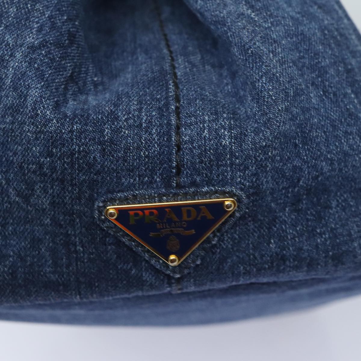 Prada Canapa