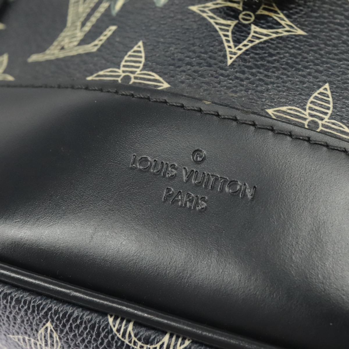 Louis Vuitton Messenger