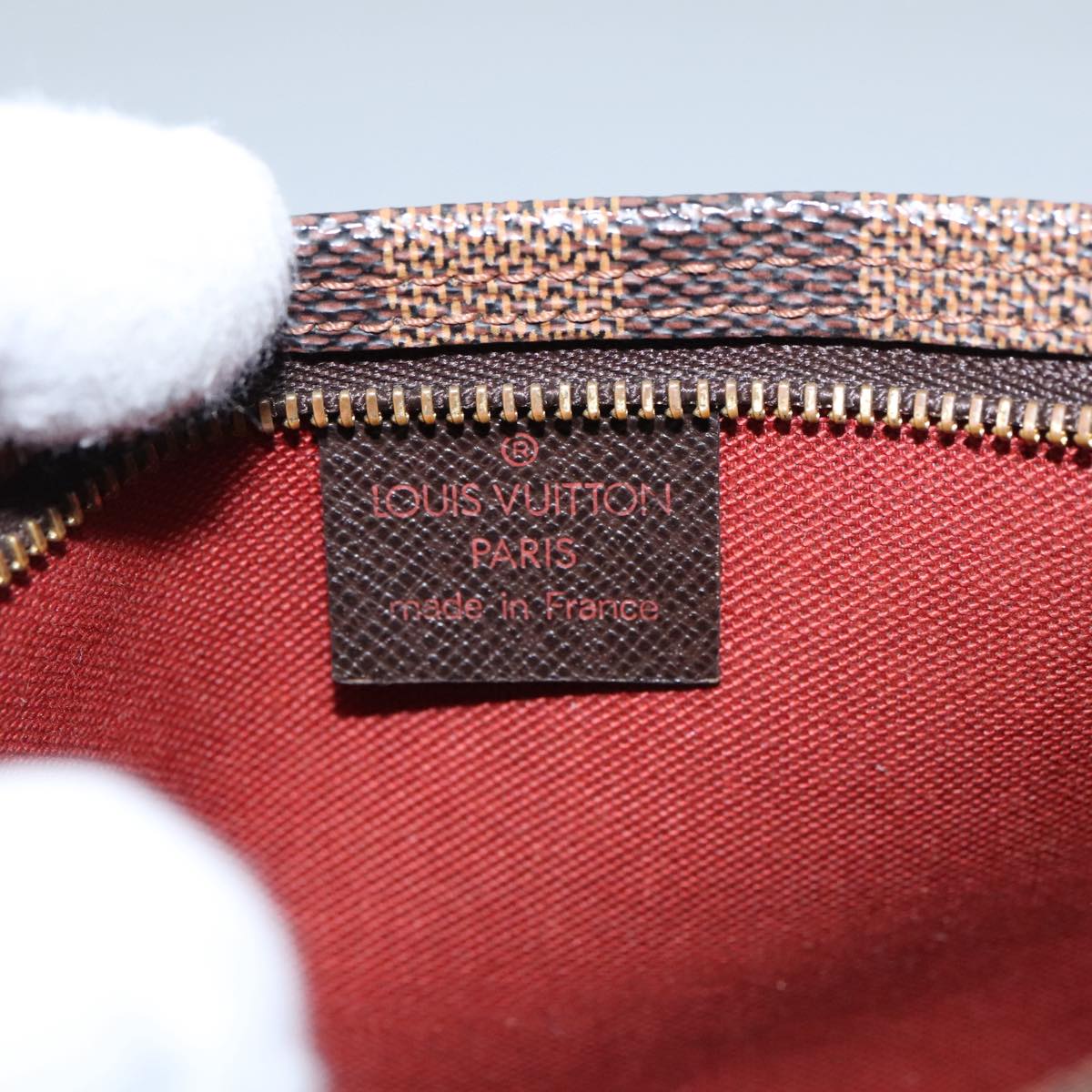 Louis Vuitton TROUSSE A MAQUILLAGE BRUSH