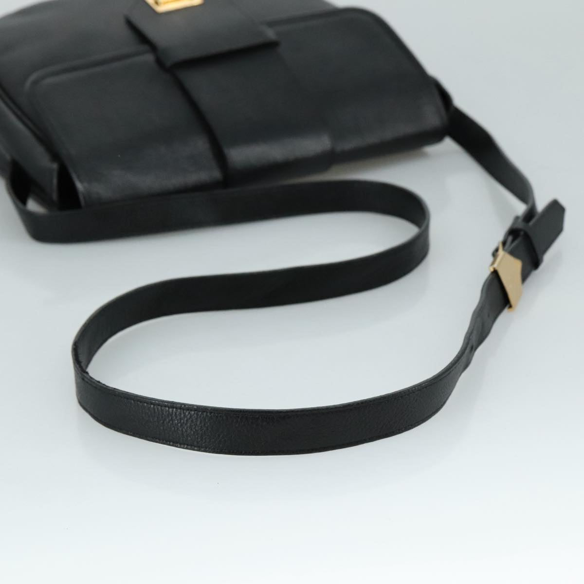 Saint Laurent Ysl Line